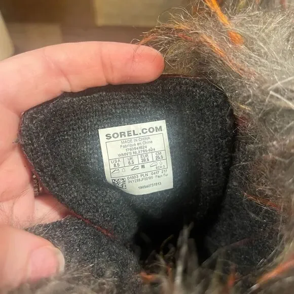 Sorel Women's Red and Black Winter Boots with Faux Fur - Picture 4 of 5